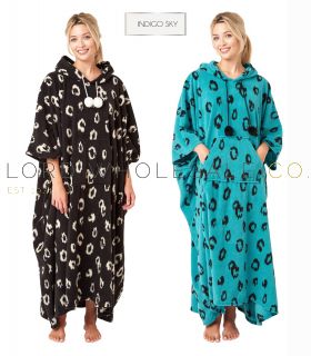 06-IN38314-Wholesale Ladies Oversized Bold Animal Print Light & Cosy Poncho by Indigo Sky 1 Piece